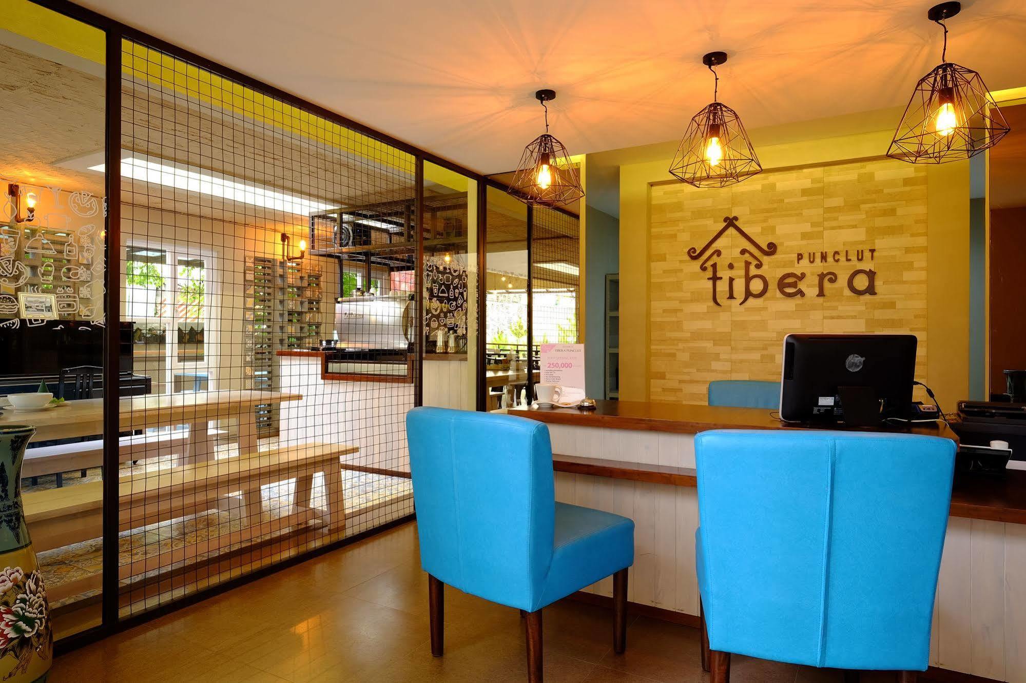 Tibera Hotel Ciumbuleuit Bandung Eksteriør billede